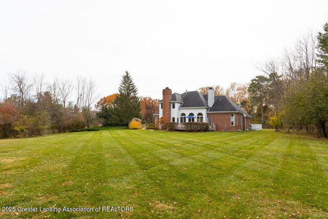 3835 River Cove Drive, Lansing, MI 48917