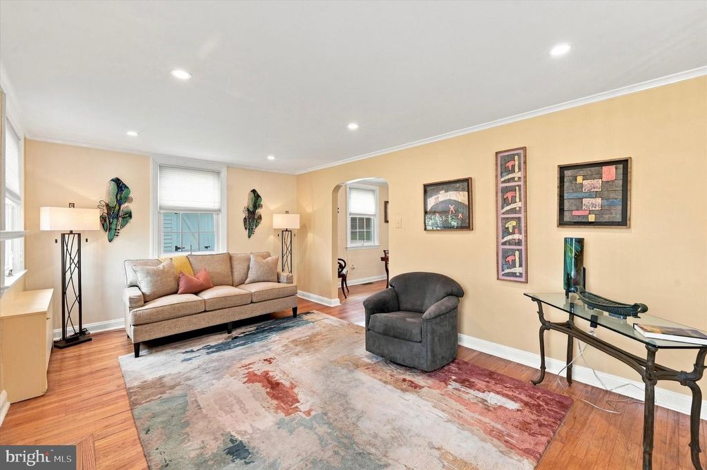 203 WALNUT HILL LN, HAVERTOWN, PA 19083 — photo 4