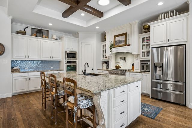 105 Eagles Peak Lane, Double Oak, TX 75077
