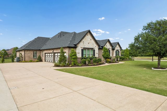 105 Eagles Peak Lane, Double Oak, TX 75077