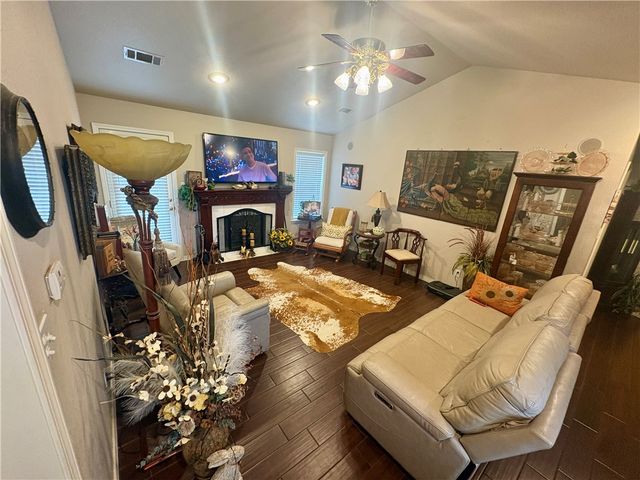 15802 N State Highway 28, Dardanelle, AR 72834
