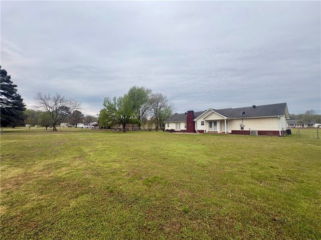 15802 N State Highway 28, Dardanelle, AR 72834