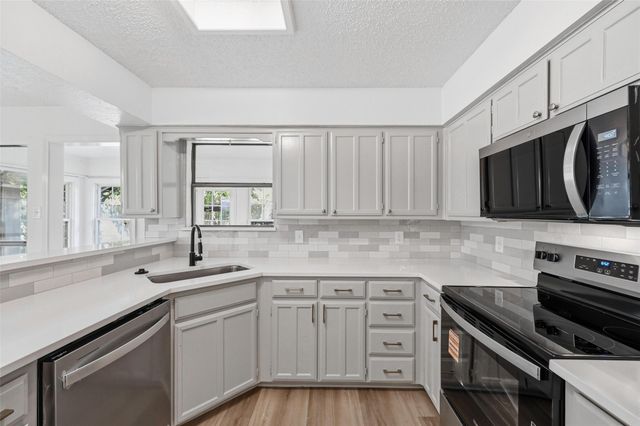 1940 Berrybrook Drive, Fort Worth, TX 76134