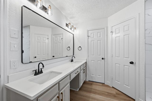 1940 Berrybrook Drive, Fort Worth, TX 76134