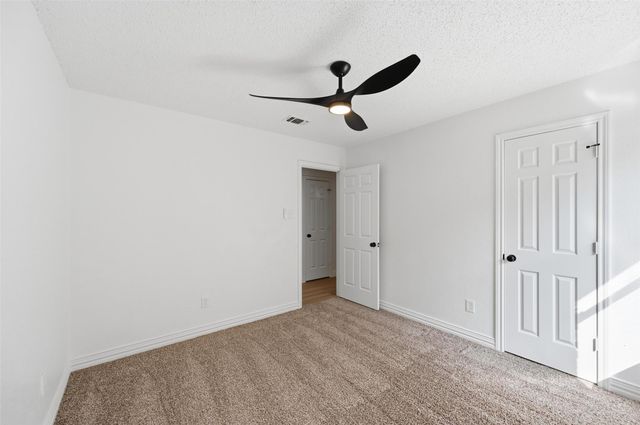 1940 Berrybrook Drive, Fort Worth, TX 76134