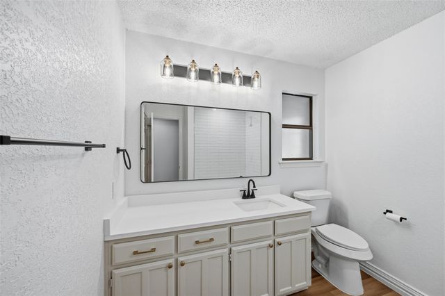 1940 Berrybrook Drive, Fort Worth, TX 76134