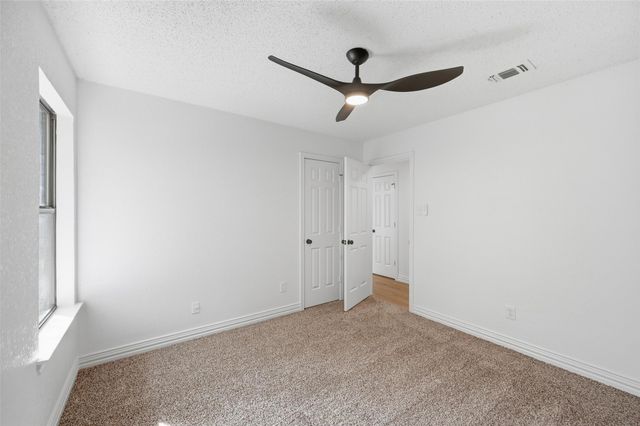 1940 Berrybrook Drive, Fort Worth, TX 76134