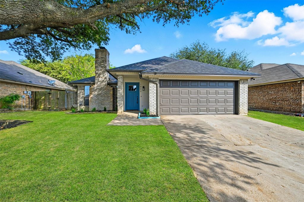 1940 Berrybrook Drive, Fort Worth, TX 76134