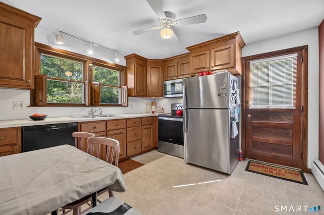 1515 Manchester Road, Glastonbury, CT 06033