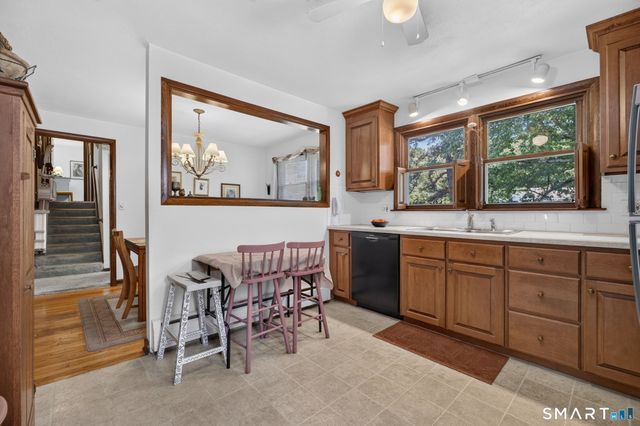 1515 Manchester Road, Glastonbury, CT 06033