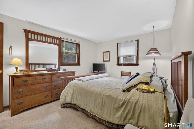1515 Manchester Road, Glastonbury, CT 06033
