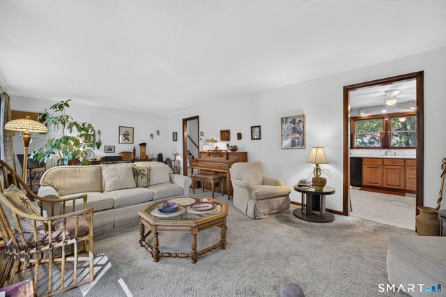 1515 Manchester Road, Glastonbury, CT 06033