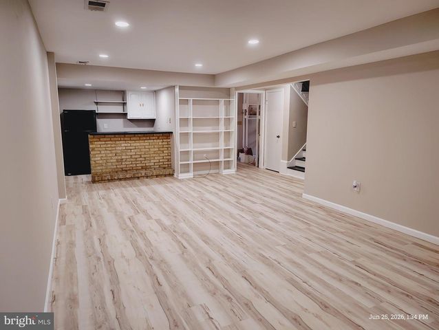 4223 AVON DRIVE, Montclair, VA 22025