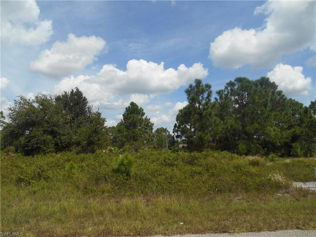 1031 Plymouth ST E, LEHIGH ACRES, FL 33974 — exterior