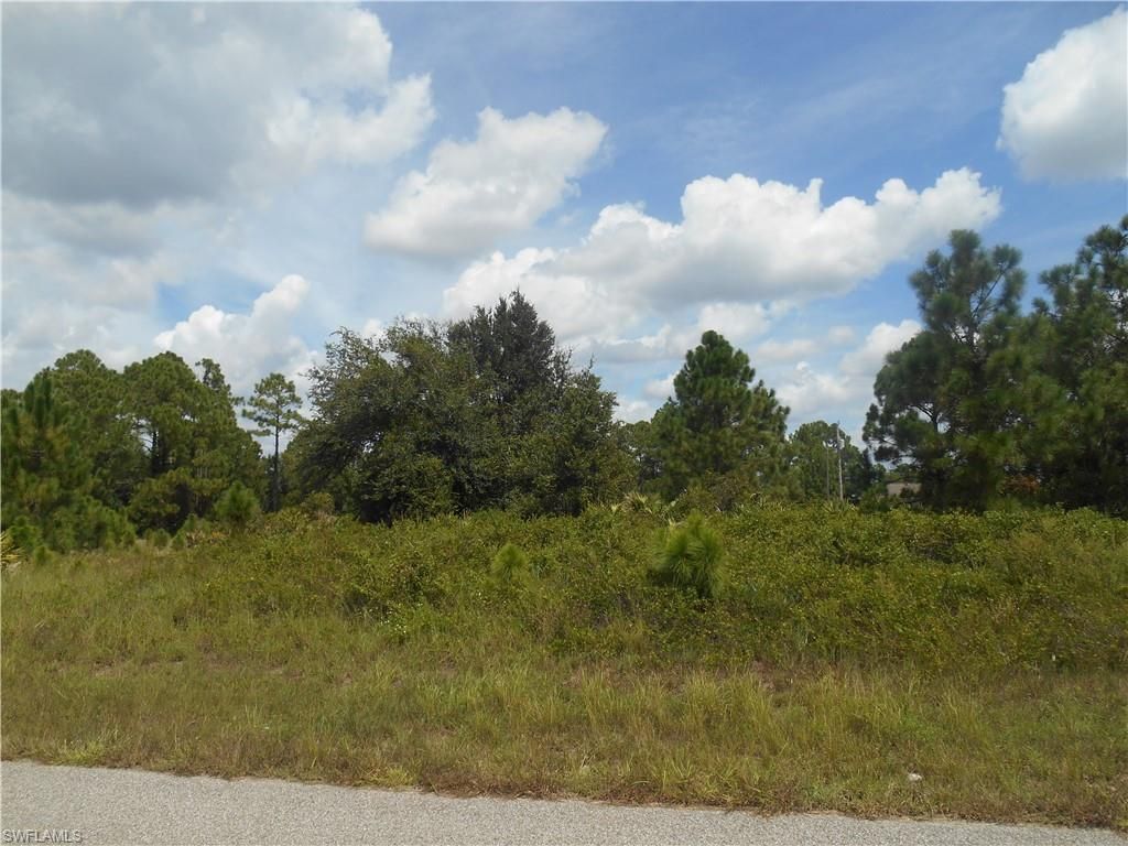 1031 Plymouth ST E, LEHIGH ACRES, FL 33974 — photo 3