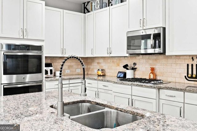 315 Hill Top Overlook, Canton, GA 30114