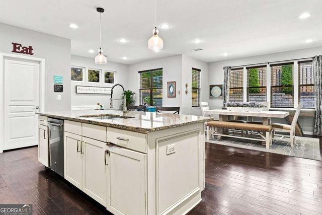 315 Hill Top Overlook, Canton, GA 30114