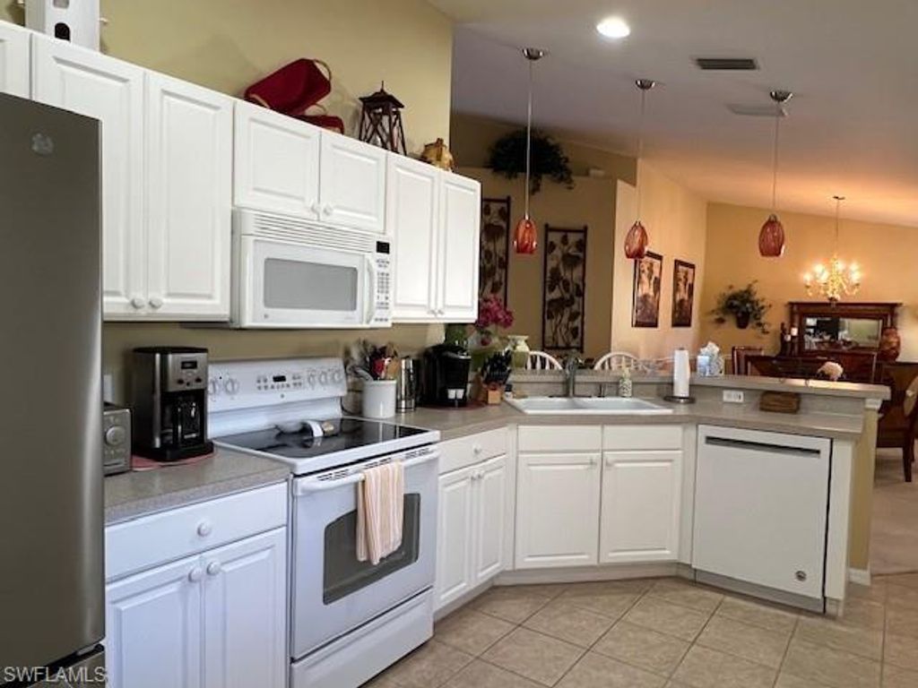 9618 Hemingway LN 3904, FORT MYERS, FL 33913 — photo 4