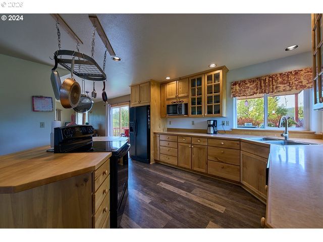 76014 Hwy 82, Elgin, OR 97827