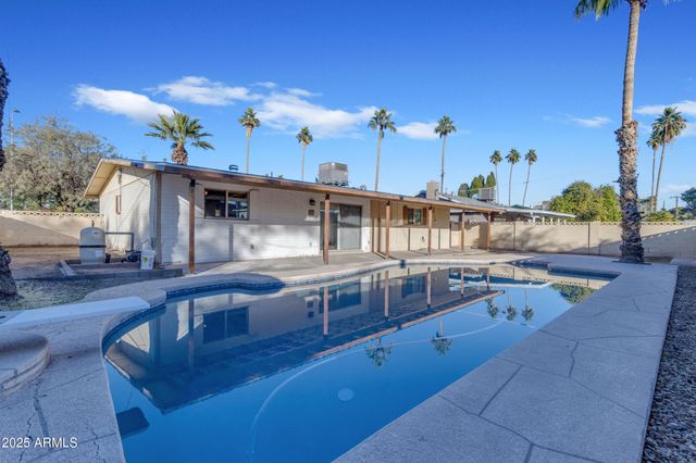 517 E HERMOSA Drive, Tempe, AZ 85282