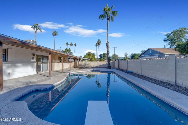 517 E HERMOSA Drive, Tempe, AZ 85282