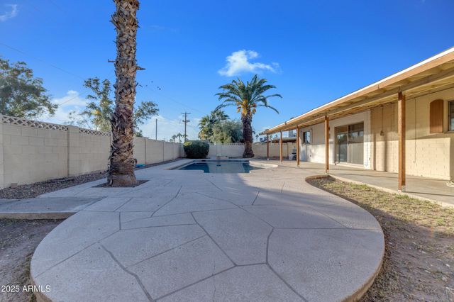 517 E HERMOSA Drive, Tempe, AZ 85282