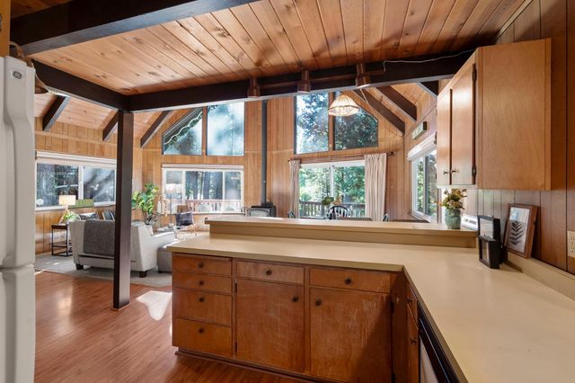 2393 Stephanie Dr, Arnold, CA 95223