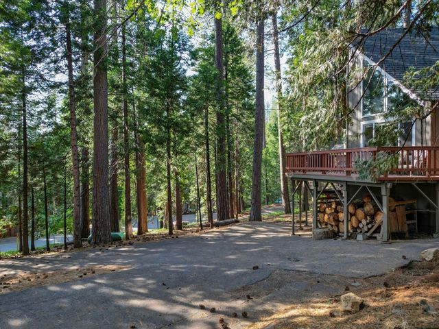 2393 Stephanie Dr, Arnold, CA 95223