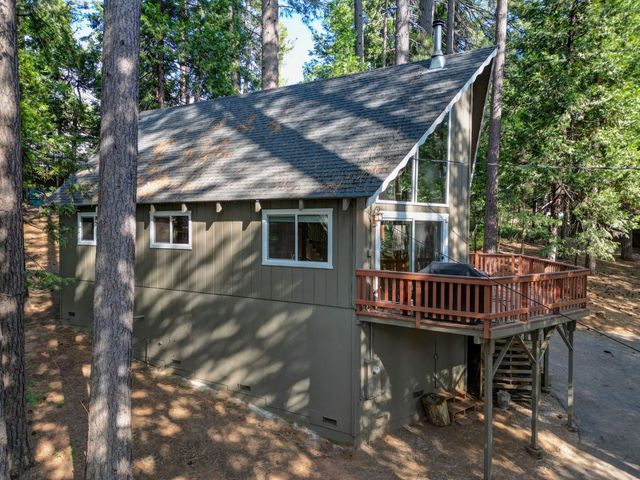 2393 Stephanie Dr, Arnold, CA 95223