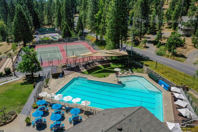 2393 Stephanie Dr, Arnold, CA 95223