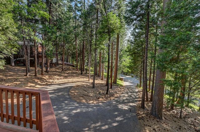 2393 Stephanie Dr, Arnold, CA 95223