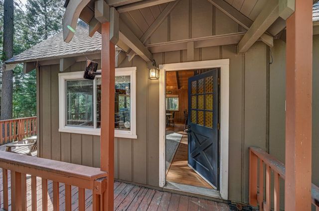 2393 Stephanie Dr, Arnold, CA 95223