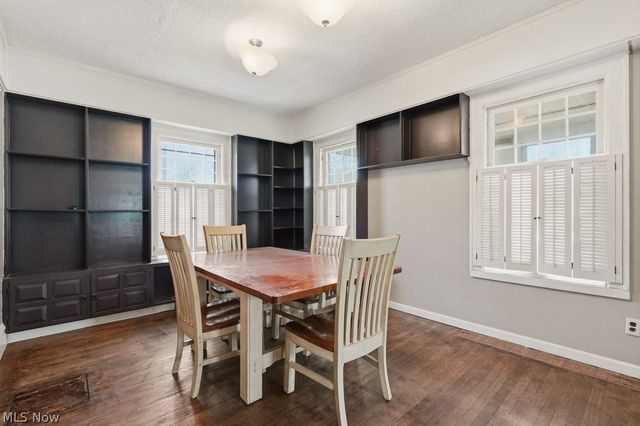 1712 E 300th Street, Wickliffe, OH 44092