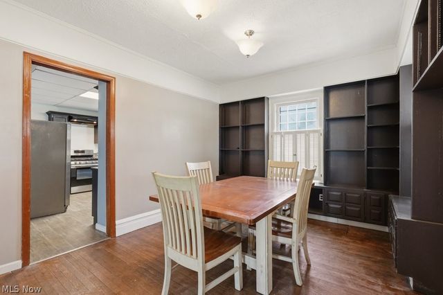 1712 E 300th Street, Wickliffe, OH 44092