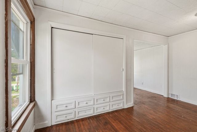 1712 E 300th Street, Wickliffe, OH 44092