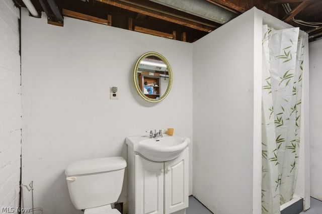 1712 E 300th Street, Wickliffe, OH 44092