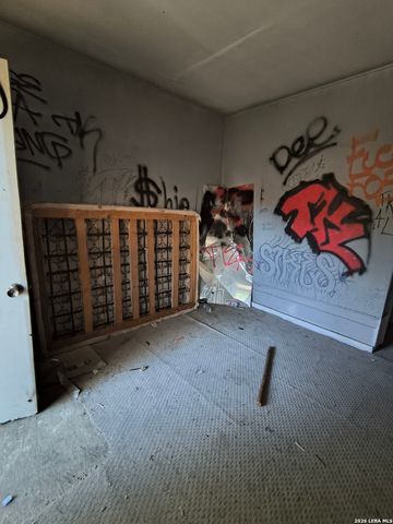 1119 KING AVE, San Antonio, TX 78211