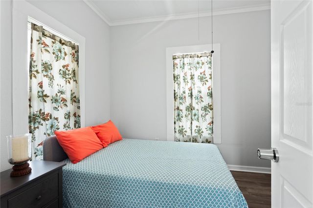 2119 W SPRUCE STREET, Tampa, FL 33607