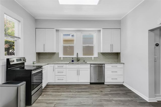 2119 W SPRUCE STREET, Tampa, FL 33607