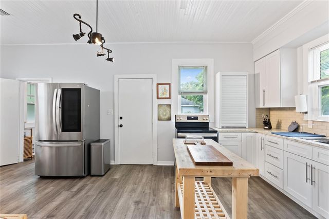 2119 W SPRUCE STREET, Tampa, FL 33607