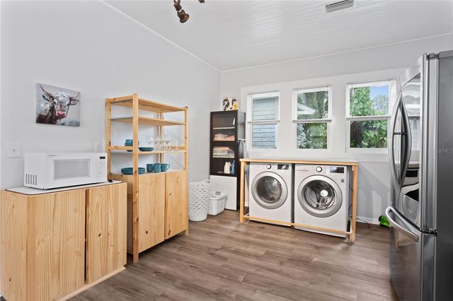 2119 W SPRUCE STREET, Tampa, FL 33607