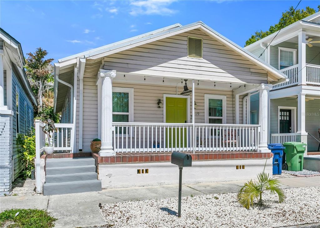 2119 W SPRUCE STREET, Tampa, FL 33607