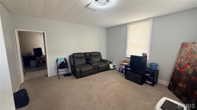 1025 E 7th Street, Alton, IL 62002
