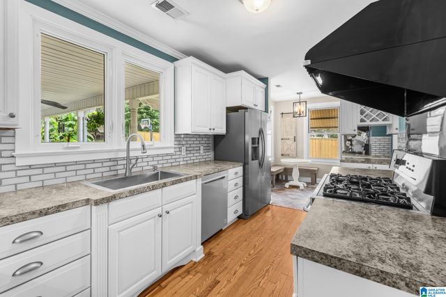 330 BRENTWOOD AVENUE, Trussville, AL 35173