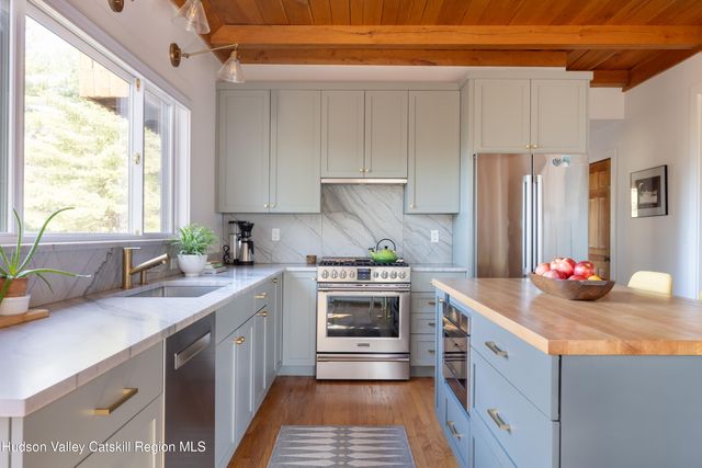 827 Ashokan Road, Kingston, NY 12401