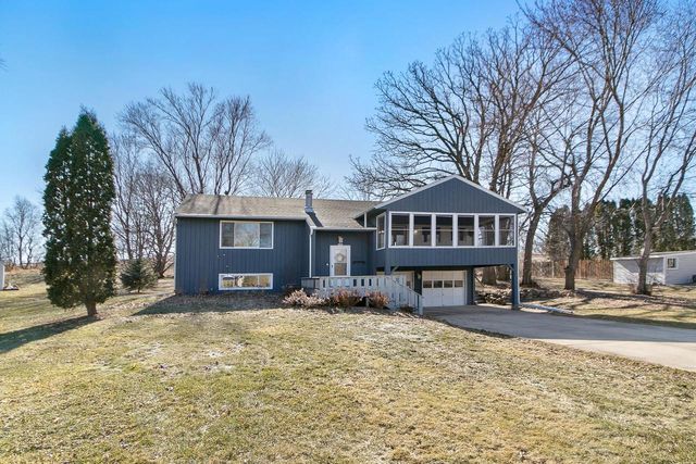 4581 Linden Drive, Windsor, WI 53598