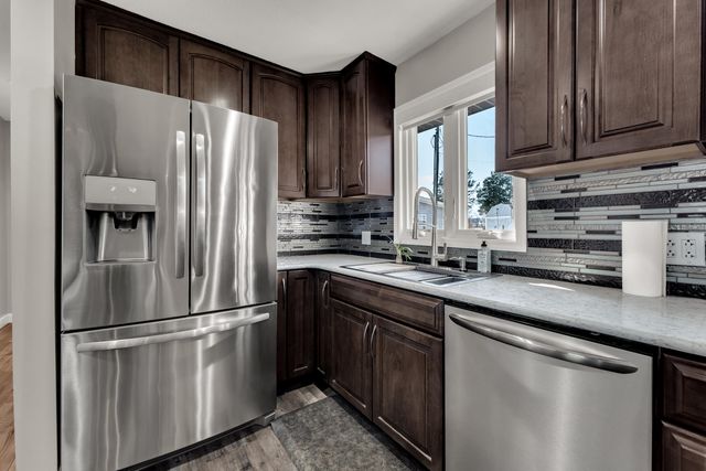 60 Chad Road, Galena, MO 65656