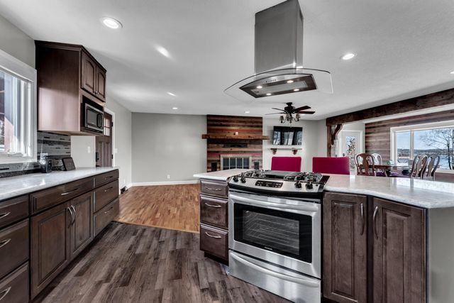 60 Chad Road, Galena, MO 65656