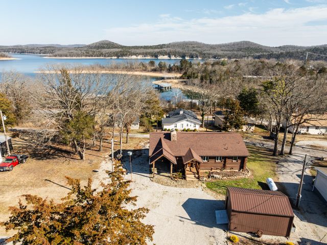 60 Chad Road, Galena, MO 65656