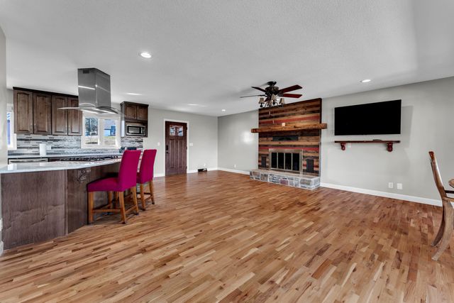 60 Chad Road, Galena, MO 65656